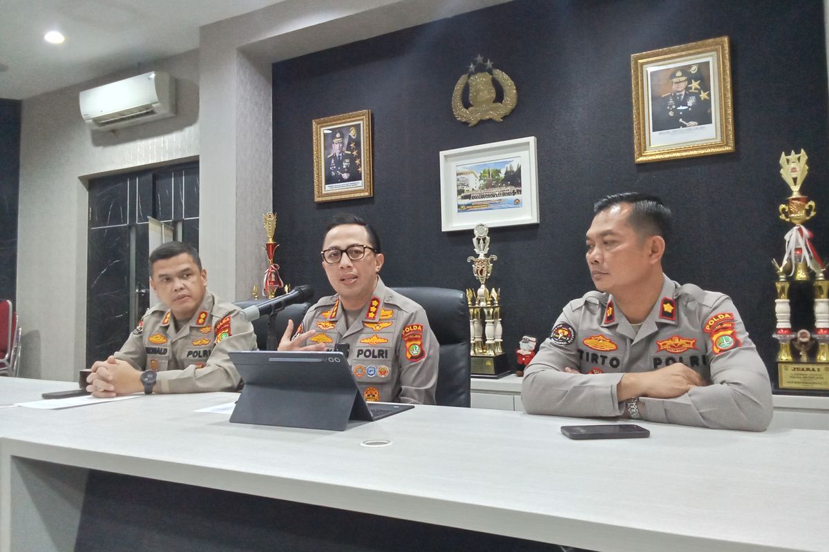 Polda Metro Jaya, live media sosial, demo 28 agustus, Ade Ary Syam Indradi, Polda Metro Jaya Pantau Live Media Sosial Saat Demo Buruh 28 Agustus di DPR