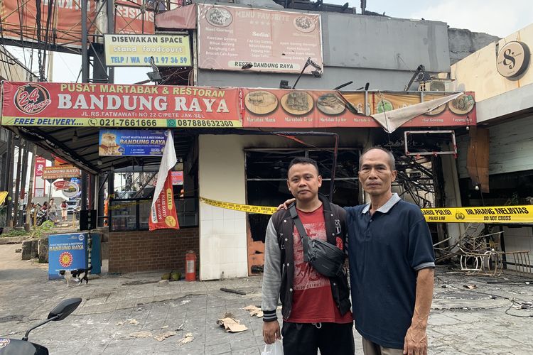 food court bandung raya cipete, martabak bandung raya cipete, martabak bandung raya cipete tutup, karyawan martabak bandung raya cipete tutup pulang kampung, food court mrt cipete, Martabak Bandung Raya Fatmawati Tutup Sementara Usai Kebakaran, Karyawan Pulang Kampung