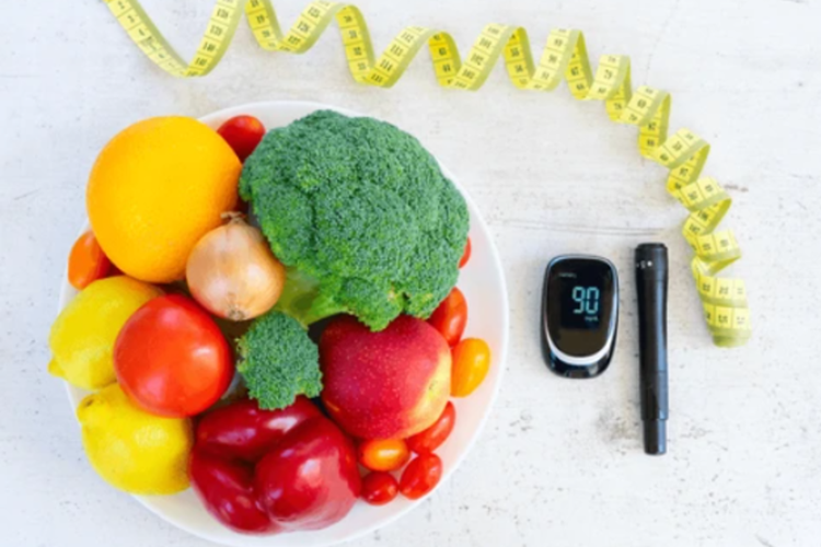 resistensi insulin, diet resistensi insulin, Punya Resistensi Insulin? Ini 4 Daftar Makanan yang Dianjurkan, 1. Karbohidrat kompleks dan biji-bijian utuh, 2. Protein rendah lemak, 3. Sayur dan buah kaya serat, 4. Kacang-kacangan