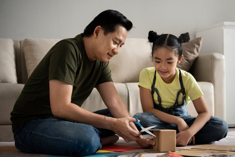 peran ayah dalam pengasuhan anak, manfaat mengantar anak ke sekolah, manfaat ayah mengantar anak sekolah, peran ayah ikut mengantar anak sekolah, Bukan Hanya Tugas Ibu, Ini Pentingnya Peran Ayah Ikut Mengantar Anak Sekolah