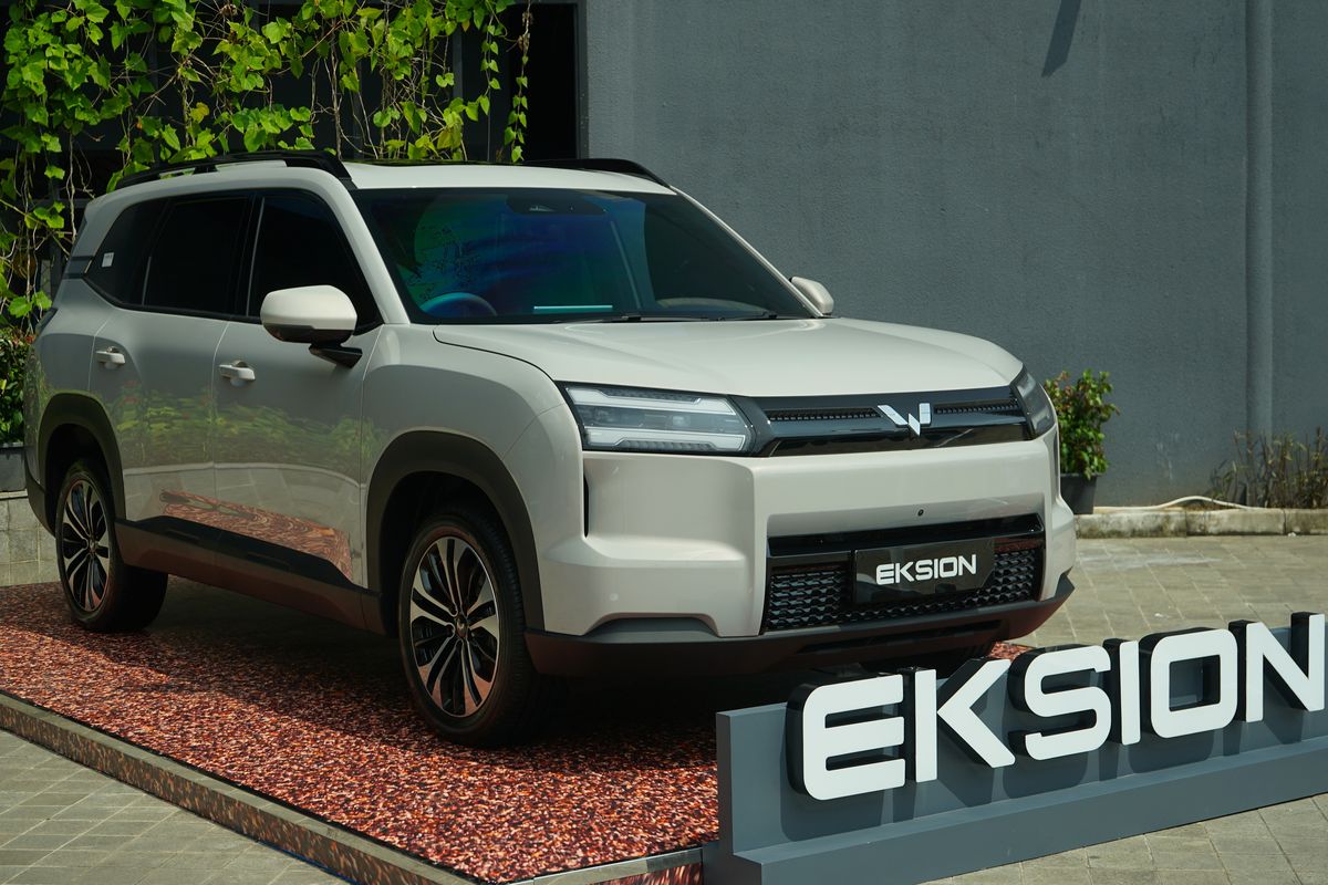 Wuling, BYD M6, Wuling Eksion, spesifikasi, Wuling Eksion Lawan BYD M6: Komparasi Mobil Listrik 7-Seater