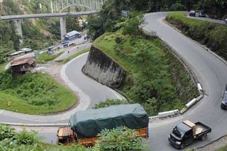 mabuk, mabuk perjalanan, mudik Lebaran, Tips Berkendara di Jalan Berkelok Saat Mudik agar Penumpang Tetap Nyaman