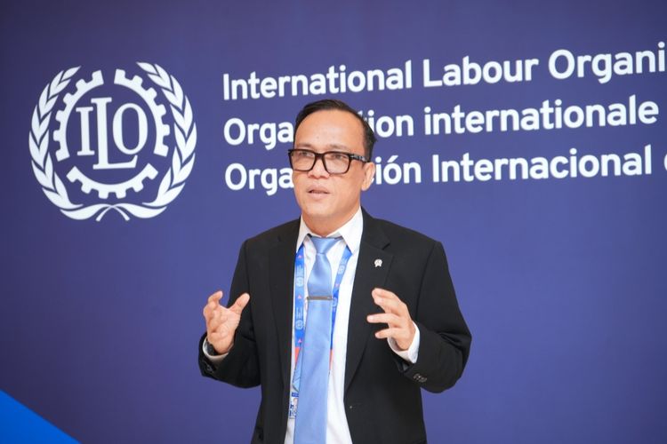 OTT KPK, Immanuel Ebenezer, ott immanuel ebenezer, Immanuel Ebenezer ditangkap KPK, OTT KPK Immanuel Ebenezer, Jejak Immanuel Ebenezer, dari Relawan Jokowi Mania hingga Terjerat OTT KPK, 20 Orang Diamankan, KPK Intensif Usut Korupsi di Kemnaker, Profil Immanuel Ebenezer, Gagal Jadi Caleg, Naik Jadi Wamenaker, Harta Kekayaan Rp 17,6 Miliar