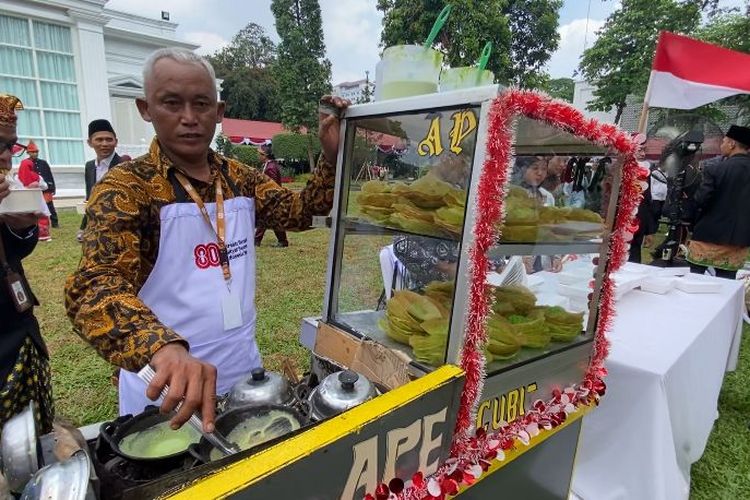 hut ri 2025, hut ri 80, pesta rakyat di hut ri, pesta rakyat di hut ri 2025, Makanan Gratis di Pesta Rakyat HUT RI ke-80, Ada 300 Porsi Lontong Sayur