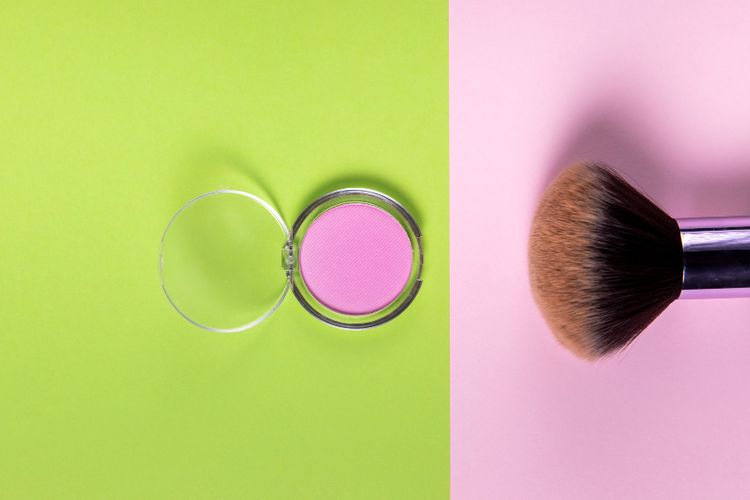 Rekomendasi Makeup, Brave Pink, Hero Green, brave pink hero green, brave pink dan hero green adalah, rekomendasi makeup pink dan hijau, makeup nuansa pink dan hijau, Rekomendasi Makeup Nuansa Pink dan Hijau ala Brave Pink Hero Green, Eyeshadow, Blush on nuansa pink, Lipstick, Makeup pink dan hijau jadi simbol gaya dan solidaritas