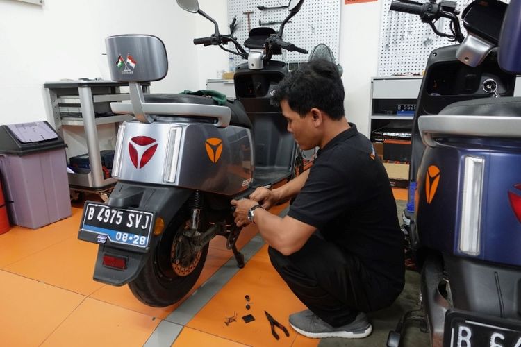 baterai, perempuan, motor listrik, fitur, Yadea, Tips Ringan Memilih Motor Listrik untuk Perempuan
