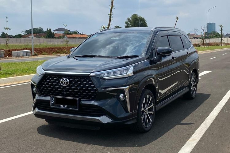 Toyota Avanza, penurunan penjualan, LMPV Indonesia, penjualan mobil keluarga, Penjualan LMPV Turun di Agustus 2025, Avanza Tetap Terlaris