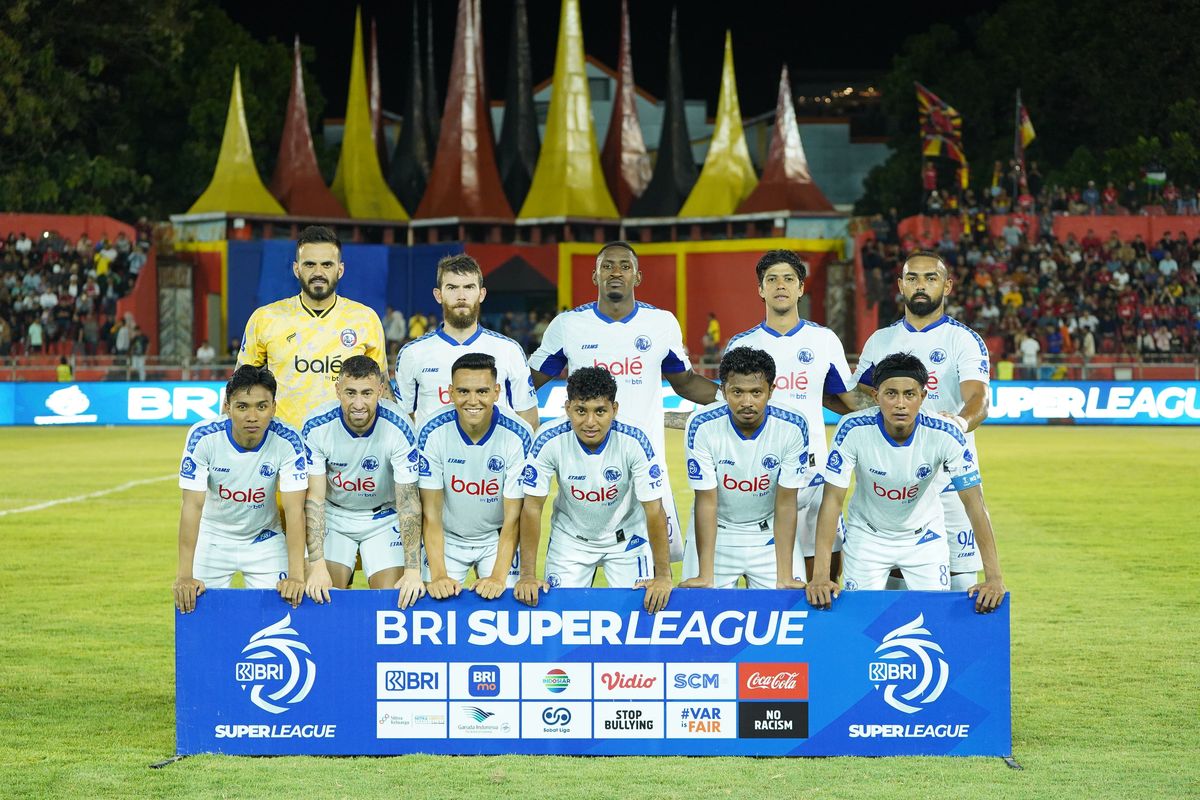 Arema FC, Arema, Super League 2025-2026, 4 Fakta Derbi Jatim Arema FC Vs Madura United, Misi Singo Edan Akhiri Rekor Buruk, 1. Misi Arema FC Akhiri Rekor Buruk Laga Kandang, 2. Singo Edan Unggul Head to Head, 3. Absennya Tiga Pemain Asing, 4. Pelatih Madura United Pasang Target Tiga Poin