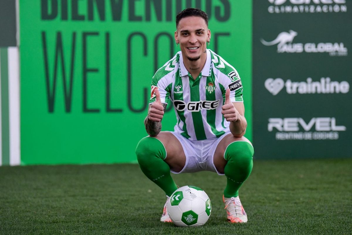Manchester United, Bursa Transfer, Man United, Real Betis, Liga Spanyol, Transfer Pemain, LaLiga, Antony, Pesan Emosial Antony Usai Tinggalkan Man United dan Gabung Real Betis