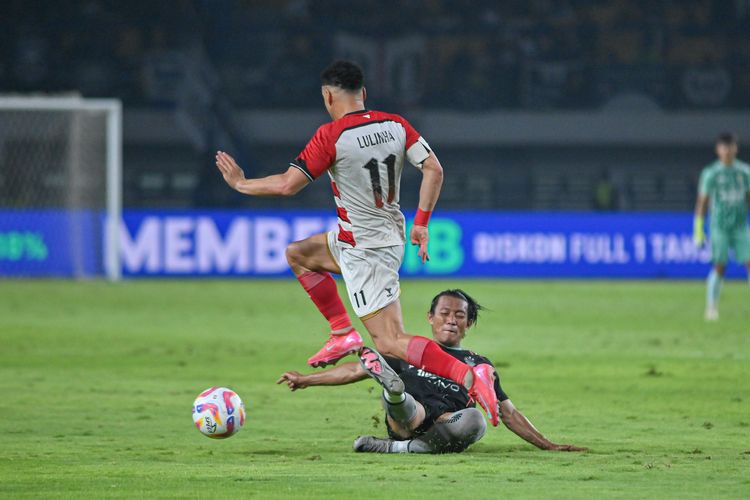 Persib, Persib Bandung, Persik Kediri, Henhen Herdiana, Super League, Adhitia Putra Herawan, Eliano Reijnders, Frans Putros, Super League 2025-2026, Bojan Hodak, Efek Eliano Reijnders ke Persib, Henhen Herdiana Gabung Persik Kediri