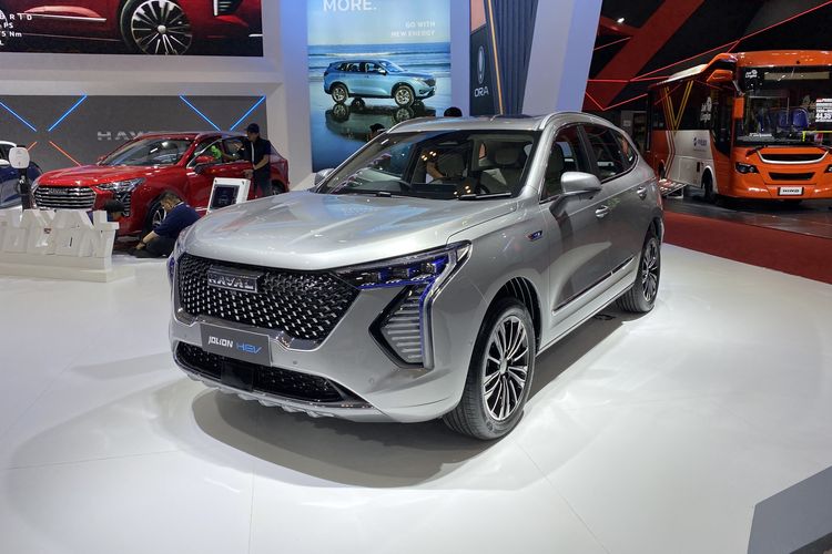 Mobil Hybrid, mobil listrik, kendaraan listrik, kendaraan elektrifikasi, Solusi Masa Depan, Mobil Listrik atau Mobil Hybrid?