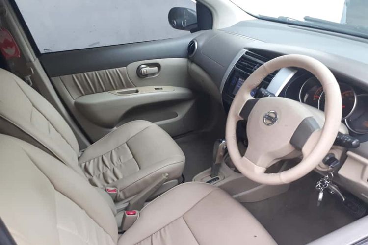 Nissan Grand Livina, kenyamanan, Pengalaman Pakai Nissan Grand Livina 2010: Kekurangan dan Kelebihannya