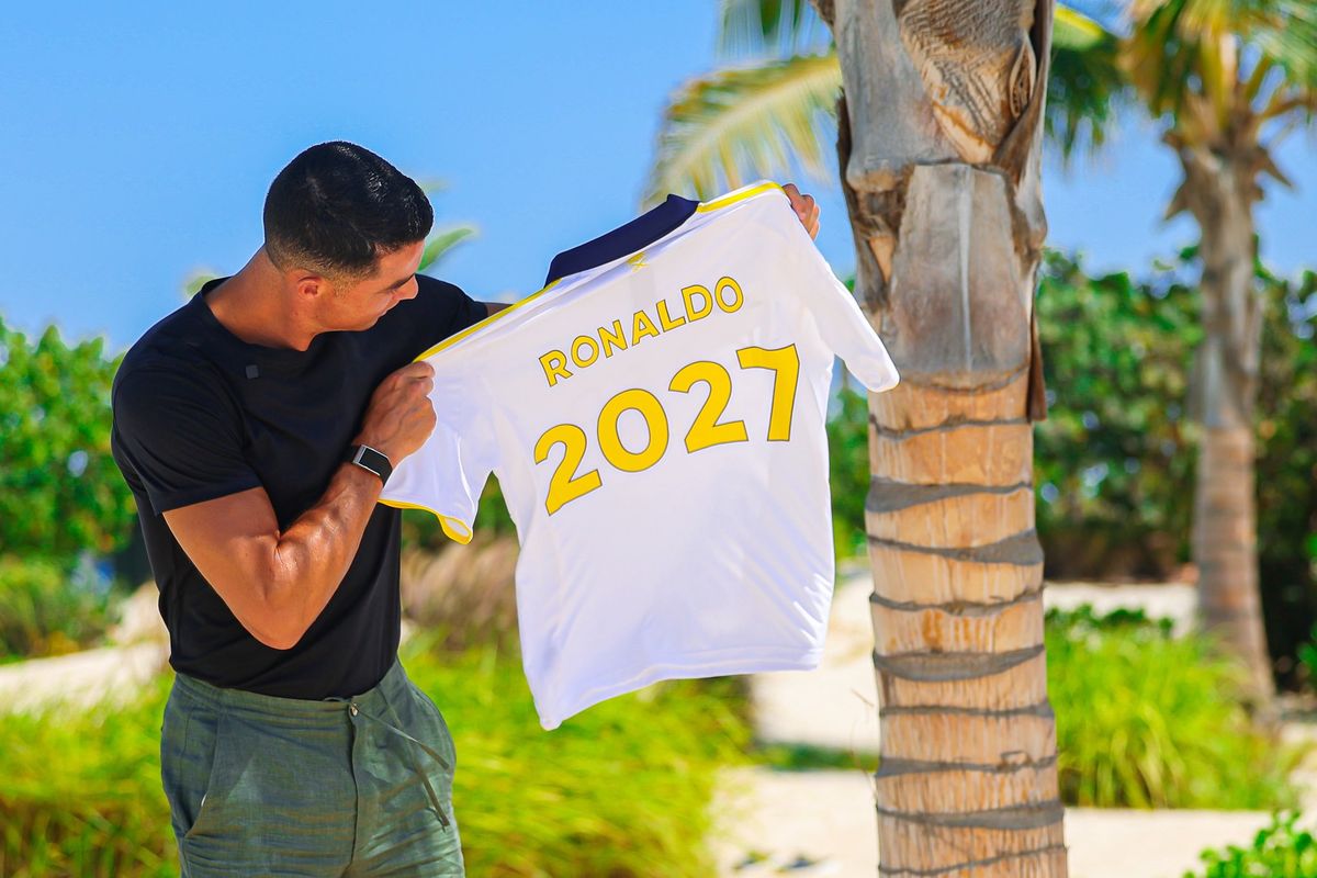 Cristiano Ronaldo, Al Nassr, Liga Arab Saudi, Ronaldo Perpanjang Kontrak, Cristiano Ronaldo Perpanjang Kontrak di Al Nassr hingga 2027, Bidik Gol ke-1.000