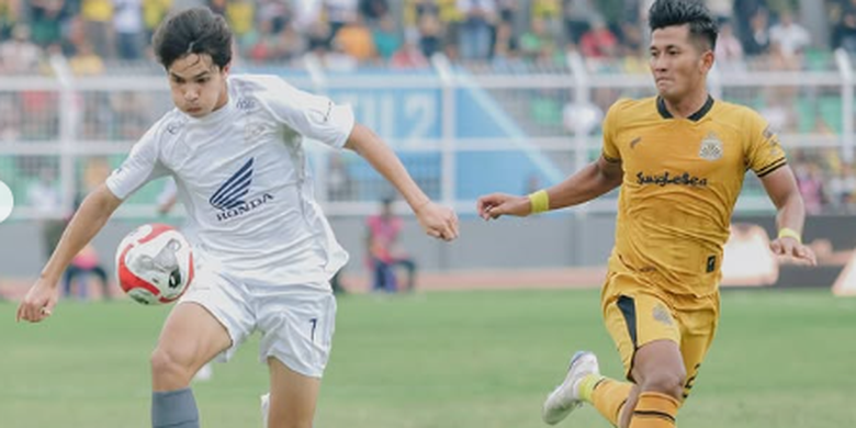 Bali United, Liga Indonesia, PSM Makassar, Borneo FC, Persebaya Surabaya, PSIM Yogyakarta, Super League, Persebaya, Toni Firmansyah, Alfharezzi Buffon, Pemain U23 dengan Menit Bermain Terbanyak di Pekan Kedua Super League 2025-2026, Toni Firmansyah Ikuti Jejak Alfharezzi Buffon, Reyner Immanuelo Barusu Buktikan Potensi, PSM Makassar Dominasi Pemain U23, Komposisi Pemain Muda di Super League