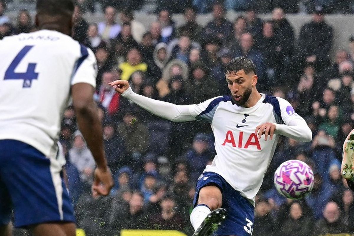 Tottenham, Liverpool, Tottenham Hotspur, Hasil HT Tottenham Vs Liverpool 0-0: Xavi Simons Diganjar Kartu Merah