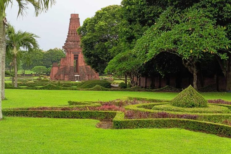 kerajaan, candi, Jawa Timur, wisata, 8 Wisata Candi di Jawa Timur, Lokasi, Sejarah, dan Peninggalan Kerajaannya