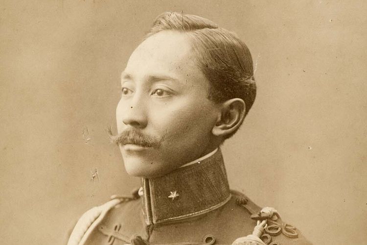 Keraton Solo, raja Keraton Solo, Siapa Saja Raja-raja Keraton Solo? Berikut Daftarnya dari Masa ke Masa, 1. Sri Susuhunan Pakubuwono XIII (2004 - 2025), 2. Sri Susuhunan Pakubuwono XII (1945-2004), 3. Sri Susuhunan Pakubuwono XI (1939-1945), 4. Sri Susuhunan Pakubuwono X (1893-1939), 5. Sri Susuhunan Pakubuwono IX (1861-1893), 6. Sri Susuhunan Pakubuwono VIII (1858-1861), 7. Sri Susuhunan Pakubuwono VII (1830-1858), 8. Sri Susuhunan Pakubuwono VI (1823-1830), 9. Sri Susuhunan Pakubuwono V (1820-1823), 10. Sri Susuhunan Pakubuwono IV (1788-1820), 11. Sri Susuhunan Pakubuwono III (1755-1788)