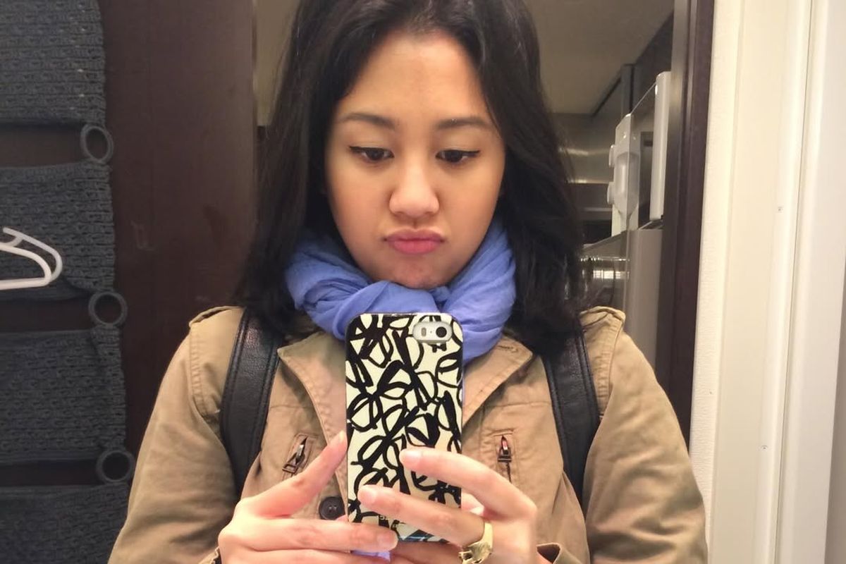 Sherina Munaf, Wibu, 2016, Ikut Tren Nostalgia 2016, Ini Style Sherina Munaf Saat Masih Menjadi Wibu Sejati, Gaya busana: urban dan layering minimalis, Gaya rambut messy waves, Kenangan manis di Jepang, Intrusive thoughts yang membuahkan hasil