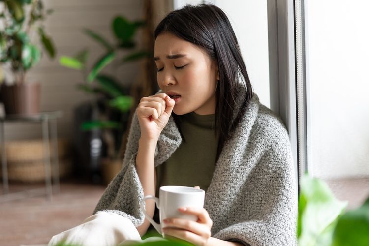 setelah melahirkan, Bukan Hanya Mengurus Bayi, 12 Hal Ini Wajib Dilakukan Ibu Usai Melahirkan, 1. Menunda aktivitas seksual dan memasukkan benda asing, 2. Tidak memforsir fisik, 3. Jauhi asap rokok, 4. Tidak melewatkan jam makan, 5. Tidak mengabaikan depresi pascamelahirkan, 6. Menerima bantuan orang lain, 7. Prioritaskan perawatan diri, 8. Tidak mengangkat beban berat, 9. Gunakan alat kontrasepsi, 10. Waspadai gejala berbahaya, 11. Berhenti membandingkan diri, 12. Rayakan kemenangan kecil