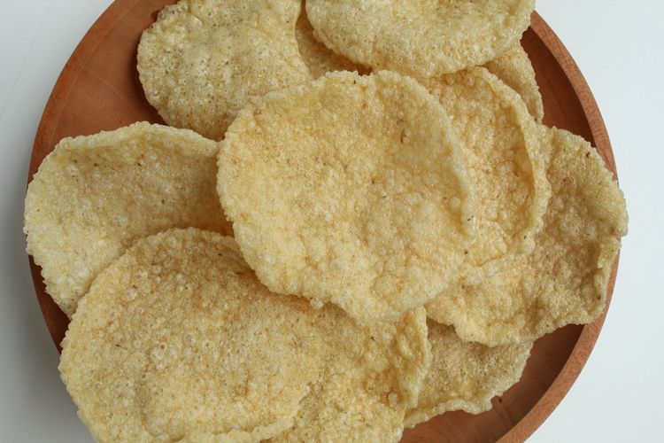 nasi sisa, Nasi, resep, 5 Resep Memasak Nasi Sisa Jadi Makanan yang Lezat, Intip Caranya, 2. Cireng Nasi, 3. Pempek Nasi, 4. Bola-Bola Nasi Keju (Rice Balls), 5. Kerupuk Gendar