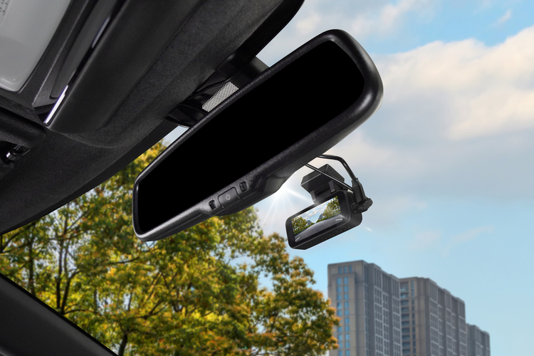 kecelakaan, pengendara motor, Pengendara motor, Toyota Fortuner, dashcam, Kamera dashcam, Kecelakaan, Toyota fortuner, lawan arah, kamera dashcam, Pentingnya Dashcam Mobil, Bisa Jadi Bukti Saat Terlibat Kecelakaan