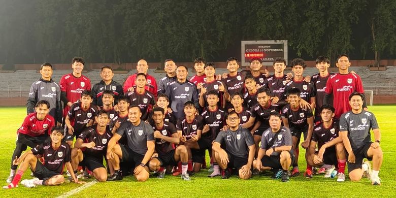 Nova Arianto, timnas, Timnas U20 Indonesia, Persela Lamongan, Persebaya Surabaya, Persela, Usai TC di Surabaya, Nova Arianto Bakal Terapkan Promosi-Degradasi di Timnas U20 Indonesia