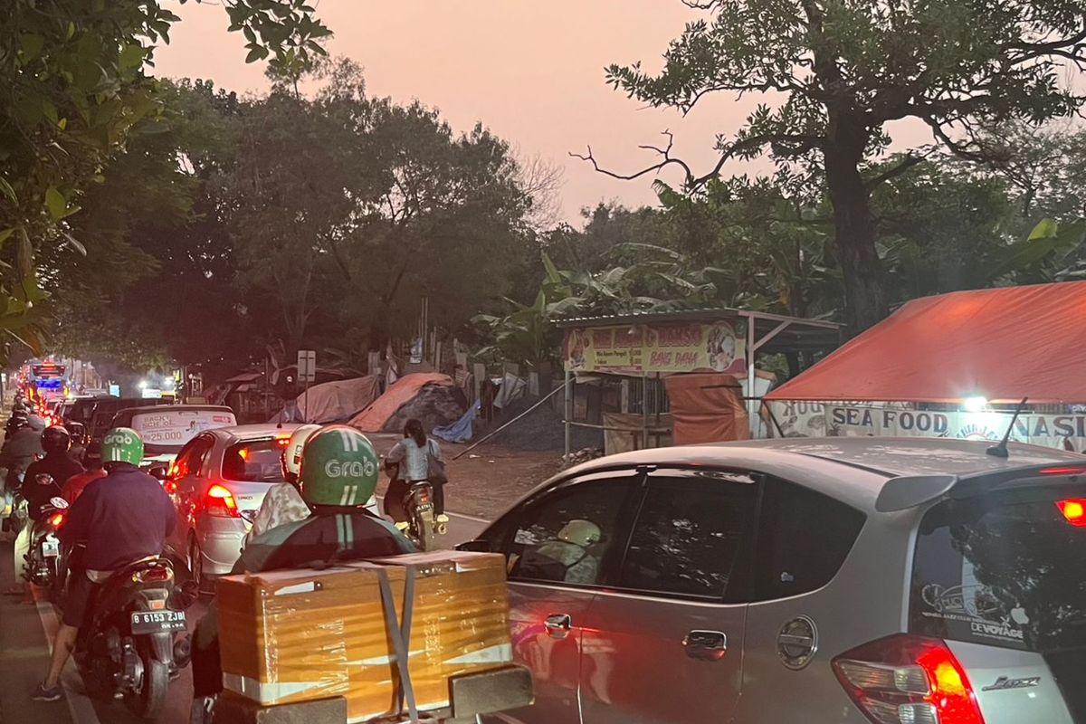 kemacetan, Lalu Lintas, Depok, sawangan, kemacetan di Sawangan, kemacetan di sawangan depok, parung bingung, Macet Berkepanjangan di Sawangan, Solusi Tak Kunjung Hadir