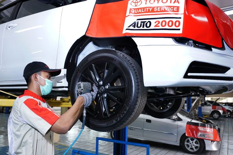 pecah ban, tekanan udara, Auto2000, kempis, Sering Disepelekan, Ini Penyebab Utama yang Bikin Ban Mobil Bisa Pecah