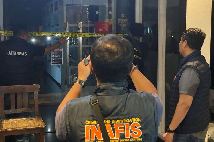 Ketua DPD Partai Hanura Jawa Tengah, Bambang Raya Saputra, kasus dugaan praktik striptis dan prostitusi, Mansion Executive Karaoke, Polda Jawa Tengah, Bambang Raya, polda jawa tengah, ketua dpd partai hanura jawa tengah, bambang raya, Ketua DPD Hanura Jateng Terseret Kasus Jasa Striptis dan Prostitusi Terselubung di Mansion Karaoke Semarang