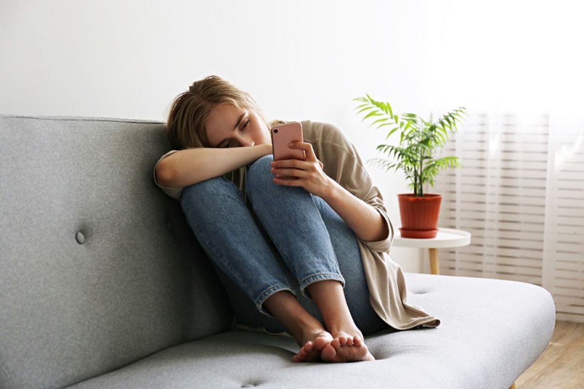 introvert, kepribadian sangat sensitif, orang yang sangat sensitif, Ciri Orang dengan Kepribadian Sangat Sensitif