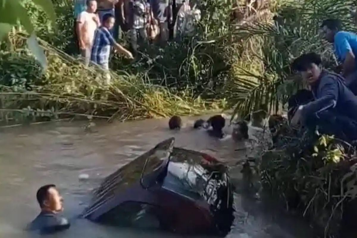 kecelakaan, Musi Rawas, Kronologi Mobil Travel Terjun ke Sungai di Musi Rawas, Dua Orang Tewas