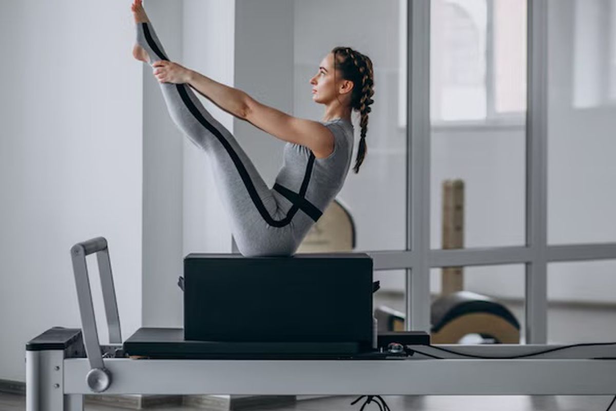 Siapa yang menciptakan pilates, Asal usul pilates, sejarah pilates, asal usul pilates, pencetus pilates, Apa asal usul latihan Pilates, Siapakah yang mempelopori pilates, Asal Usul Pilates, dari Ranjang Rumah Sakit hingga Jadi Latihan Populer