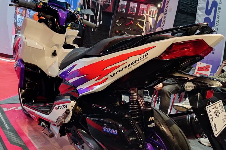 Fireblade, Vario 160, honda vario, Honda Vario 160, modifikasi honda vario, Modifikasi Honda Vario 160 dengan Gaya Fireblade