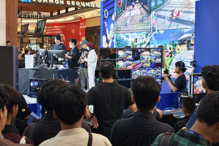 Festival, game, Sega, Atlus, Festival Sega Atlus di Jakarta Penuh, Pengunjung Coba Game yang Belum Rilis