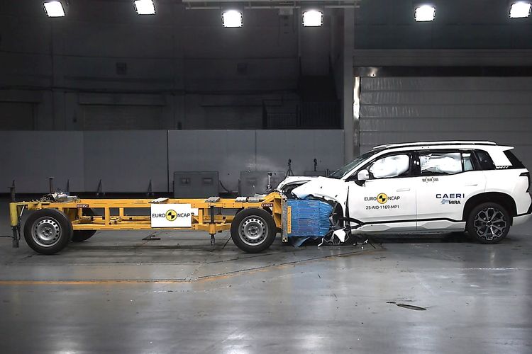 tes tabrak, mobil listrik, Euro NCAP, New Car Assesment Program, Aion, Aion V, AION V Raih Nilai Tinggi dalam Tes Tabrak Euro NCAP