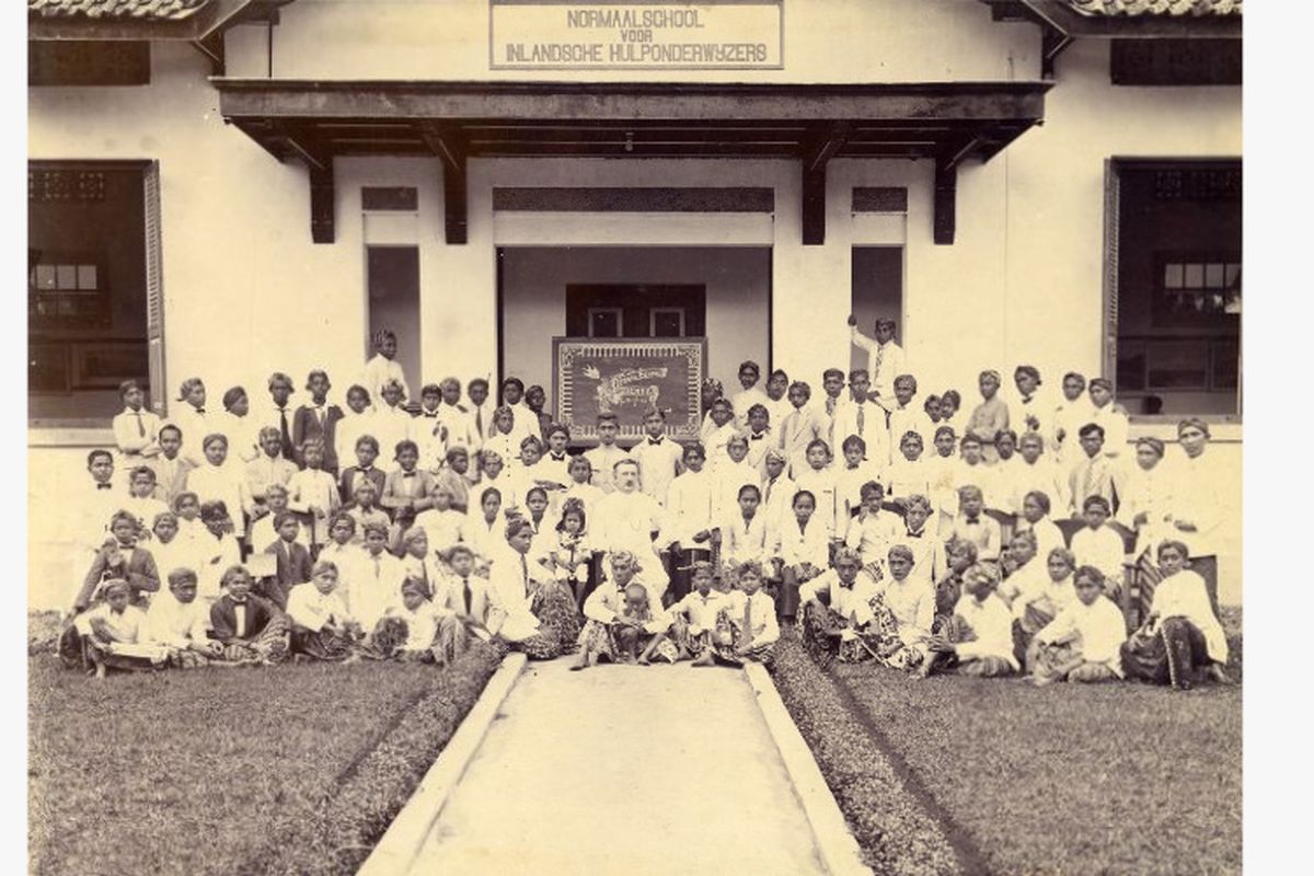 Jember, Kabupaten Jember, jember, sejarah jember, asal-usul jember, hari jadi kota jember, Asal Usul Jember, Jawa Timur, dari Nama hingga Sejarah Lengkapnya, Penetapan Hari Jadi Kabupaten Jember, Struktur Pemerintahan Awal, dari Distrik hingga Onder Distrik, Asal-usul Nama "Jember", dari Tanah Becek hingga Makna Luas, Jember di Masa Kerajaan, dari Blambangan hingga VOC, Masa Kolonial,Konflik, Wabah, dan Migrasi Besar-besaran