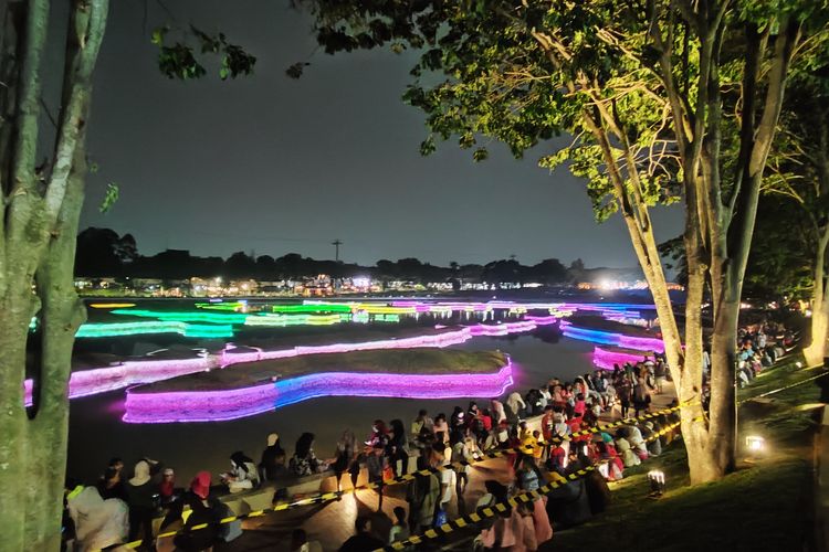 tari kecak tmii, jadwal tari kecak di tmii, tari kecak taman mini indonesia indah, tari kecak tmii tiket, tiket tari kecak tmii, harga tiket tmii per orang, Berapa Harga Tiket Nonton Tari Kecak di Taman Mini Indonesia Indah?