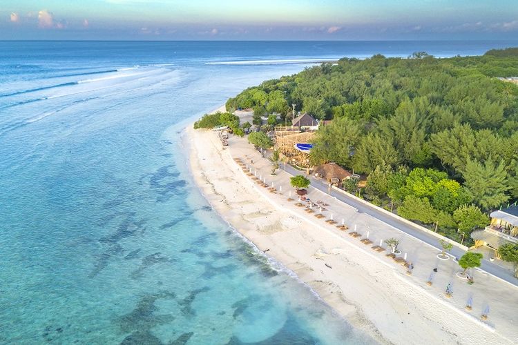 5 Destinasi Laut Terbaik Dunia untuk Berenang 2026, Gili Trawangan Nomor Satu, 1. Gili Trawangan, 2. Sharm El Sheikh, 3. Hurghada, 4. Fethiye, 5. Protaras