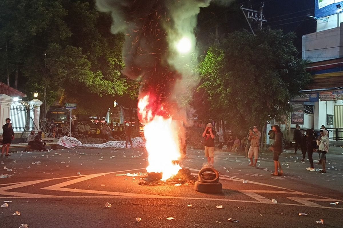 bupati pati sudewo, Polresta Pati, demo pati, pemakzulan Bupati Pati, Bupati Sudewo Gagal Dimakzulkan, Polisi Tangkap 4 Massa Aksi Demo Pembawa Barang Berbahaya