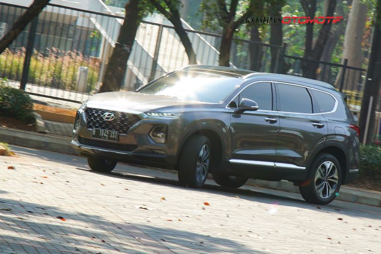 Hyundai Santa Fe, BP Ultimate Diesel Turun, Isi Full Tank Hyundai Santa Fe Rp 2 Juta