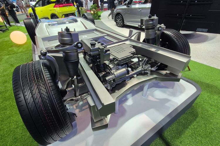 performa, platform, kemudi, e-Platform Jadi Dasar Arsitektur Kendaraan Listrik BYD