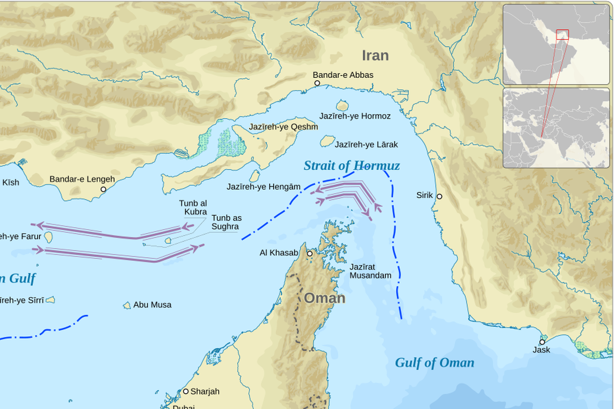 Iran, Selat Hormuz, Amerika Serikat, minyak dunia, as serang iran, Mengenal Selat Hormuz, Mulai dari Letak, Pemilik, dan Peran dalam Jalur Pelayaran Minyak Dunia, Di mana lokasi Selat Hormuz?, Selat Hormuz milik siapa?, Apa peran Selat Hormuz pada jalur pelayaran minyak dunia?, Apa dampak penutupan Selat Hormuz?, Siapa yang paling terdampak jika Selat Hormuz ditutup?