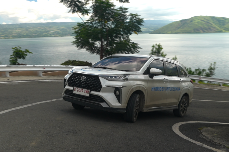 Danau Toba, Veloz Hybrid EV, Pekanbaru, mesin, Veloz Hybrid EV Lintas Nusa, Lintas Sumatera, Menembus Jarak dari Kota Bertuah ke Danau Toba Bersama Veloz Hybrid