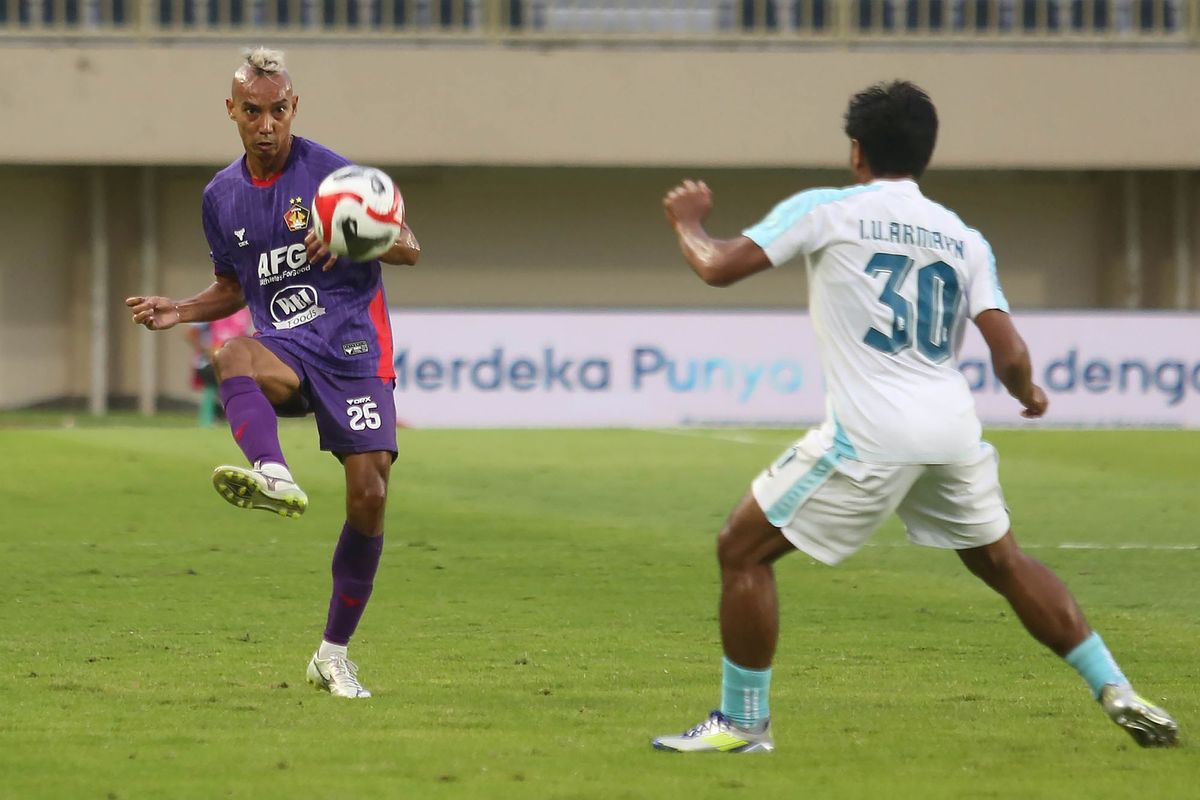 Persita Tangerang, Persik Kediri, Persita vs Persik, Super League, Marcos Reina, Link Live Streaming Persita Vs Persik di Super League 2025-2026
