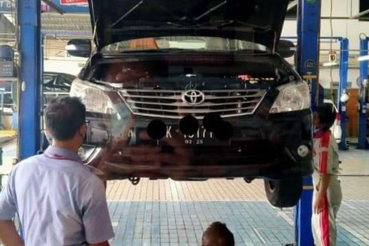 perawatan mobil, mobil matik, transmisi matik, oli matik, Waktu Ideal Ganti Oli Transmisi Matik dan Biaya Perawatannya