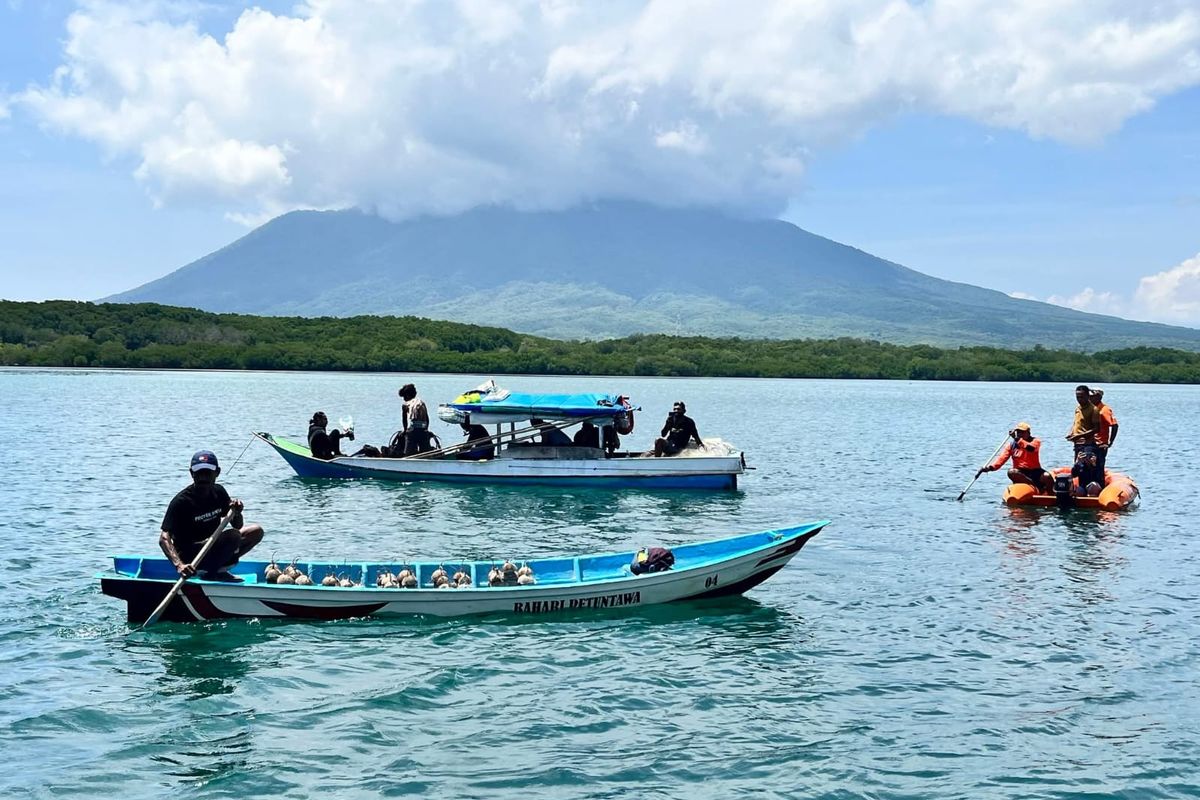 terumbu karang buatan, bioreeftek, Festival Muro, konservasi laut, Festival Muro di NTT, Tradisi Warga Lembata Rawat Pesisir dan Jaga Warisan Leluhur