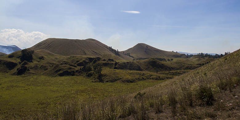 Gunung Ijen, Banyuwangi, gunung alternatif ijen, ijen ramai, 4 Gunung Alternatif Sekitar Banyuwangi, Saat Ijen Ramai Seperti Pasar, 1. Gunung Raung, 2. Gunung Ranti, 3. Gunung Gumitir, 4. Kawah Wurung