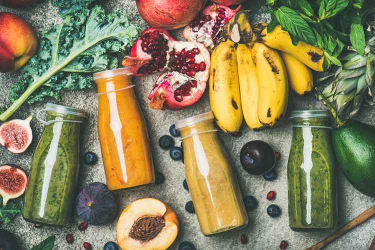 sayur hijau untuk jus, sayur hijau buat jus, jus sayur hijau untuk diet, smoothie sayuran, Apakah Semua Sayur Hijau Aman dan Sehat Dibuat Jus dan Smoothies?, Tidak Semua Daun Hijau Cocok untuk Minuman, Sayur Hijau yang Aman Dijadikan Jus dan Smoothies, Ciri-Ciri Sayuran yang Sebaiknya Dihindari, Tips Mengolah Green Smoothies yang Aman