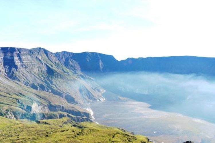 Taman Nasional Tambora, Deny Rahadi, jalur pendakian, taman nasional tambora, Cuaca Aman, Pendakian Gunung Tambora Kembali Dibuka, Kaldera 7 Km Menanti