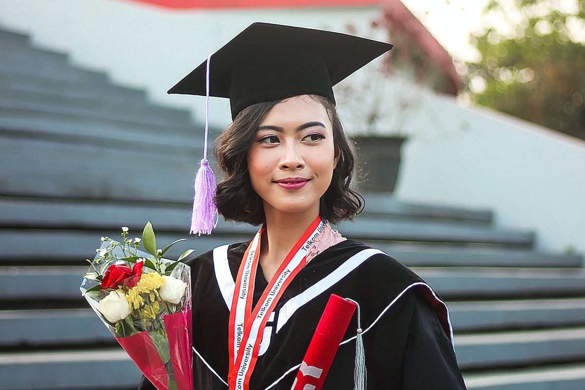 kebaya wisuda, Rekomendasi kebaya, Kebaya janggan, kebaya janggan, Kebaya kutubaru, kebaya kutubaru, kebaya Kutubaru, kebaya modern, Kebaya Wisuda, rekomendasi kebaya, rekomendasi kebaya wisuda, rekomendasi kebaya modern, rekomendasi kebaya wisuda 2025, rekomendasi kebaya untuk wisuda, rekomendasi warna kebaya untuk wisuda, Rekomendasi Kebaya Wisuda untuk Inspirasi, Harga Rp 130.000-an